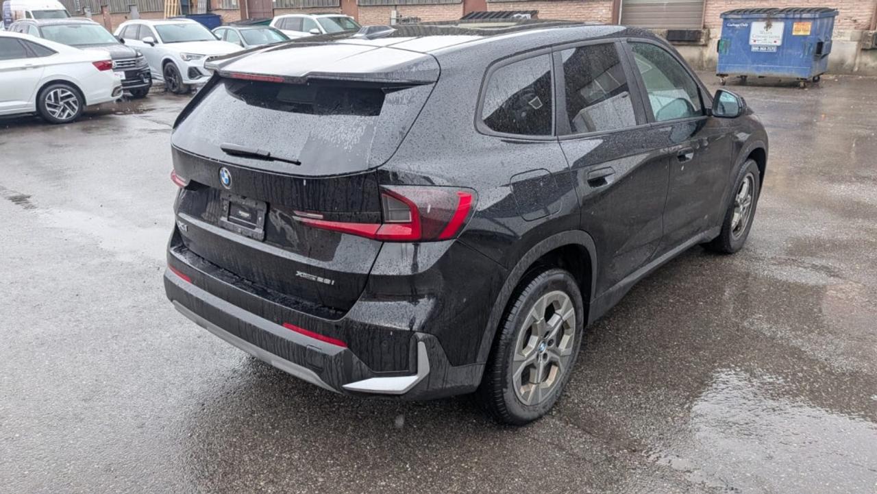 2023 BMW X1 xDrive/ NAVI/Sunroof/Leather/Drive Assist/Clean ca Photo