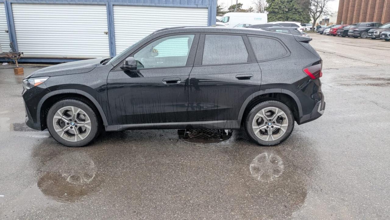 2023 BMW X1 xDrive/ NAVI/Sunroof/Leather/Drive Assist/Clean ca Photo