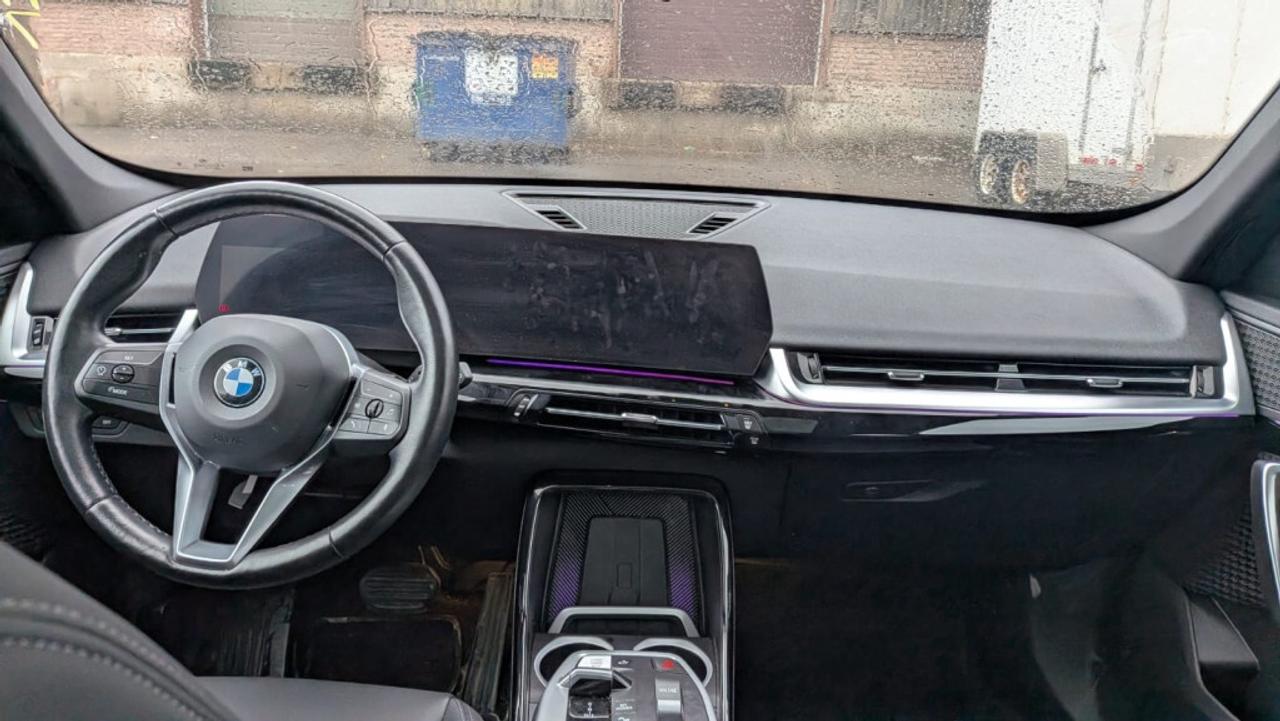 2023 BMW X1 xDrive/ NAVI/Sunroof/Leather/Drive Assist/Clean ca Photo
