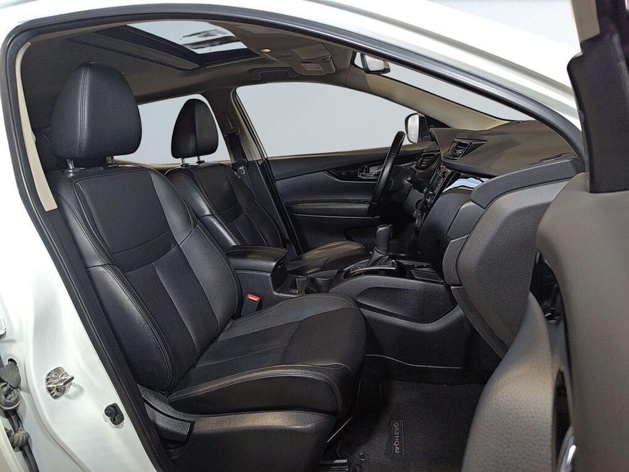 2023 Nissan Qashqai SL AWD / Leather / Heated Steering / Heated Seats Photo
