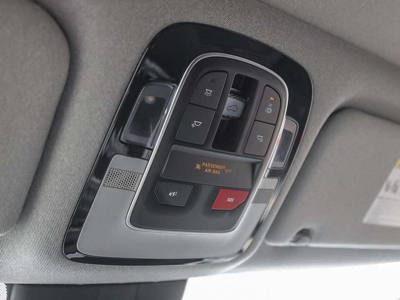 2023 Hyundai Santa Fe Preferred w/Trend Package 4dr All-Wheel Drive Photo
