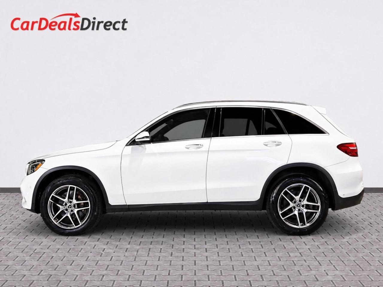 2018 Mercedes-Benz GLC300 AWD / Clean Carfax / Leather / Sunroof / Heated Se Photo