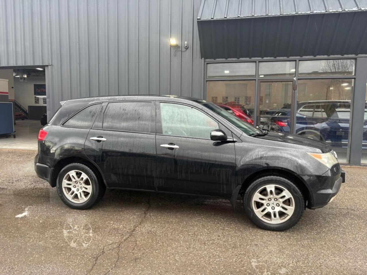 2009 Acura MDX Tech Pkg AWD / Leather / Sunroof / 7 Seater Photo2