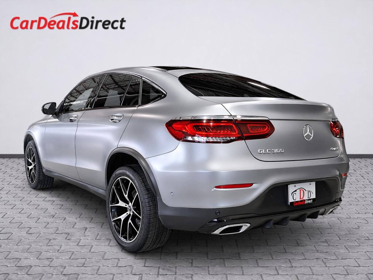 2022 Mercedes-Benz GLC-Class GLC 300  4MATIC /AMG Pkg/NAVI/Sunroof/Drive Assist Photo4