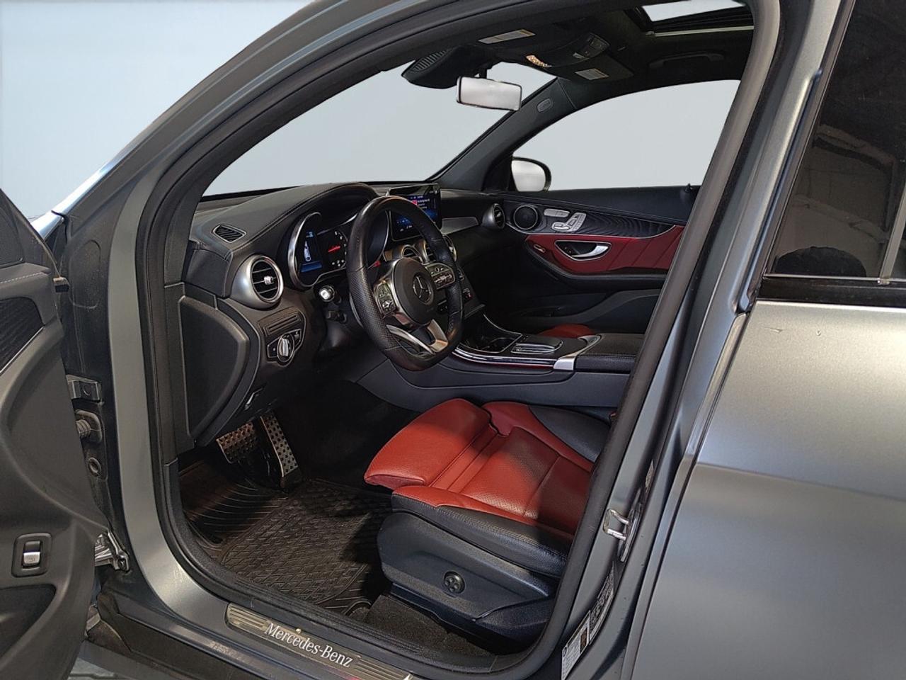 2022 Mercedes-Benz GLC-Class GLC 300  4MATIC /AMG Pkg/NAVI/Sunroof/Drive Assist Photo