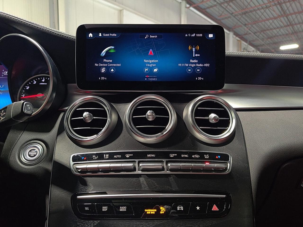 2022 Mercedes-Benz GLC-Class GLC 300  4MATIC /AMG Pkg/NAVI/Sunroof/Drive Assist Photo