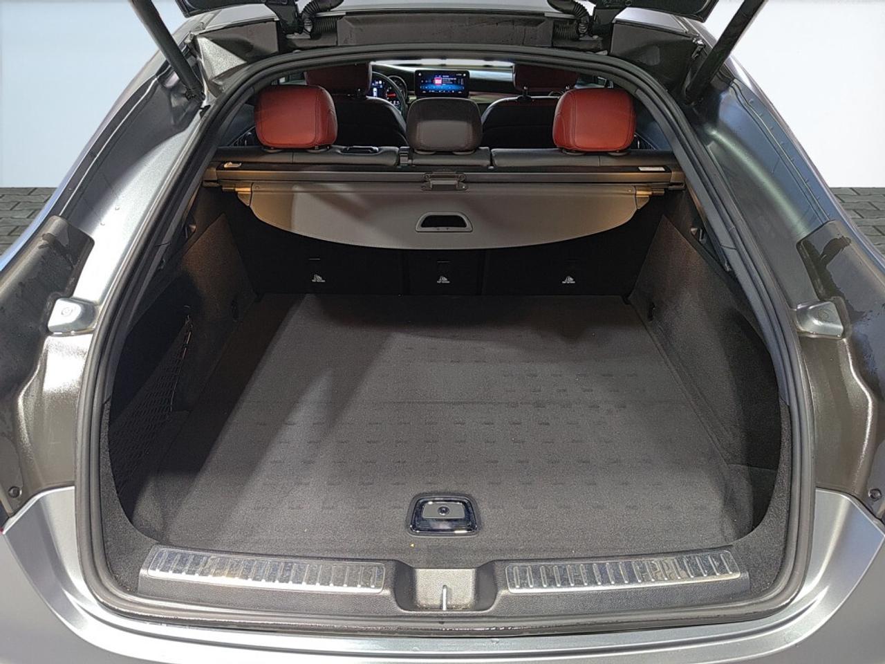 2022 Mercedes-Benz GLC-Class GLC 300  4MATIC /AMG Pkg/NAVI/Sunroof/Drive Assist Photo