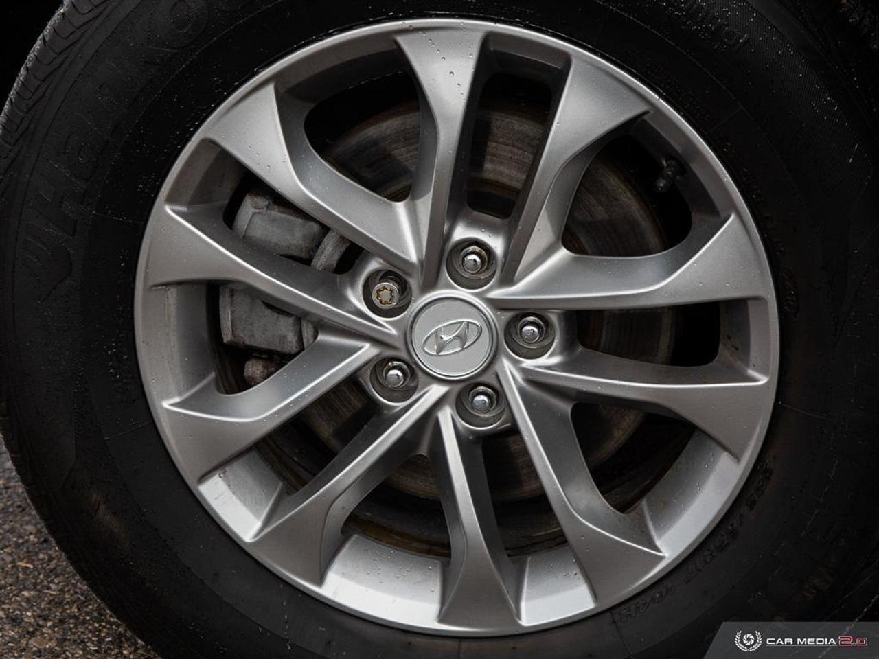 2020 Hyundai Santa Fe Essential 2.4 4dr Front-Wheel Drive Photo