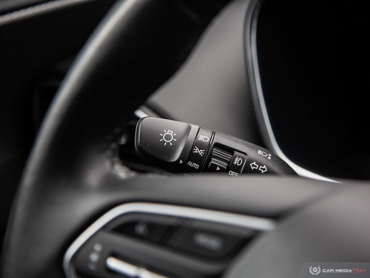 2020 Hyundai Santa Fe Essential 2.4 4dr Front-Wheel Drive Photo