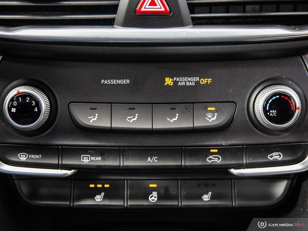 2020 Hyundai Santa Fe Essential 2.4 4dr Front-Wheel Drive Photo