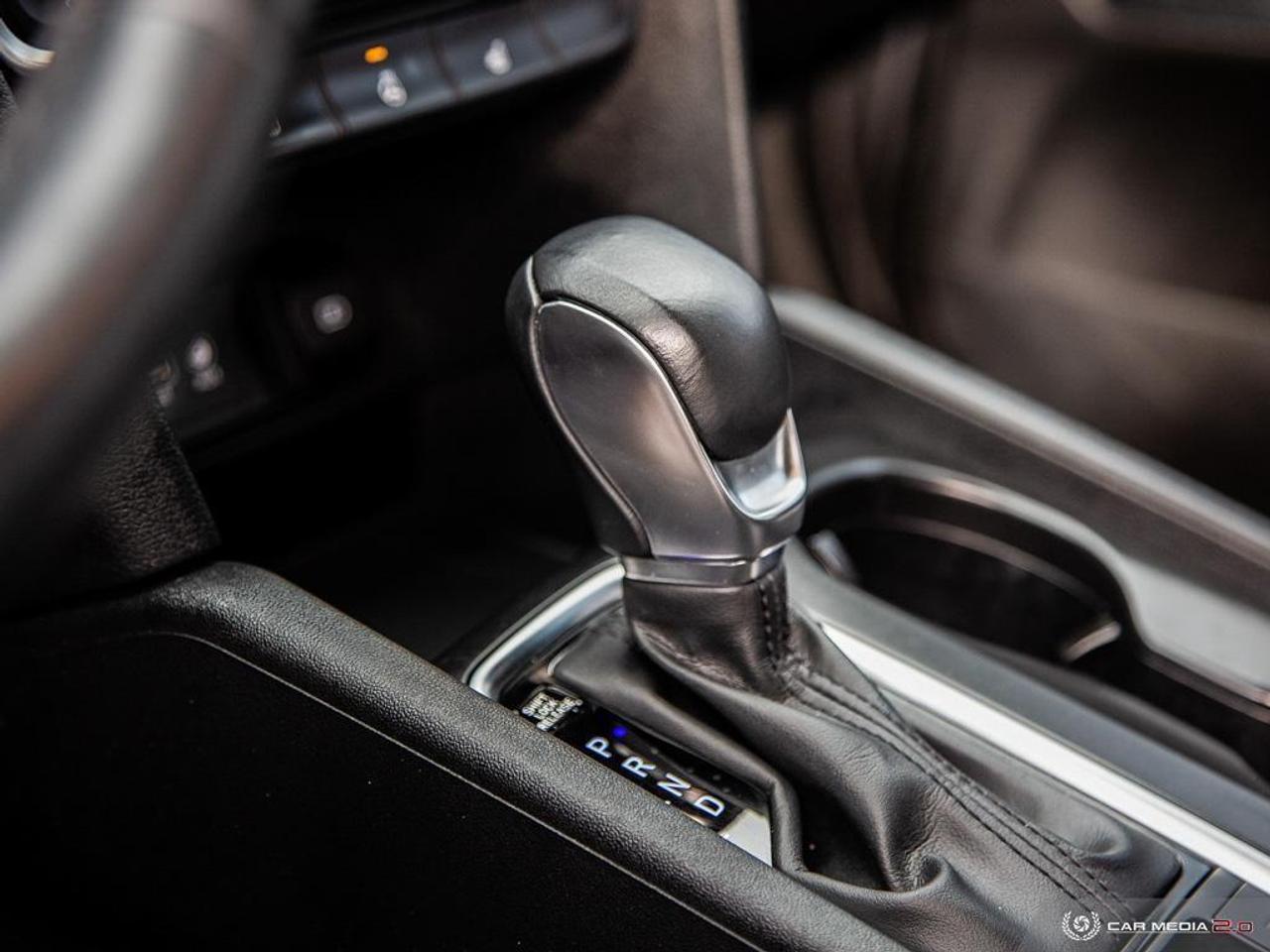 2020 Hyundai Santa Fe Essential 2.4 4dr Front-Wheel Drive Photo