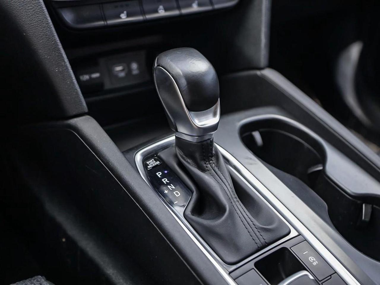 2020 Hyundai Santa Fe Essential 2.4 4dr Front-Wheel Drive Photo