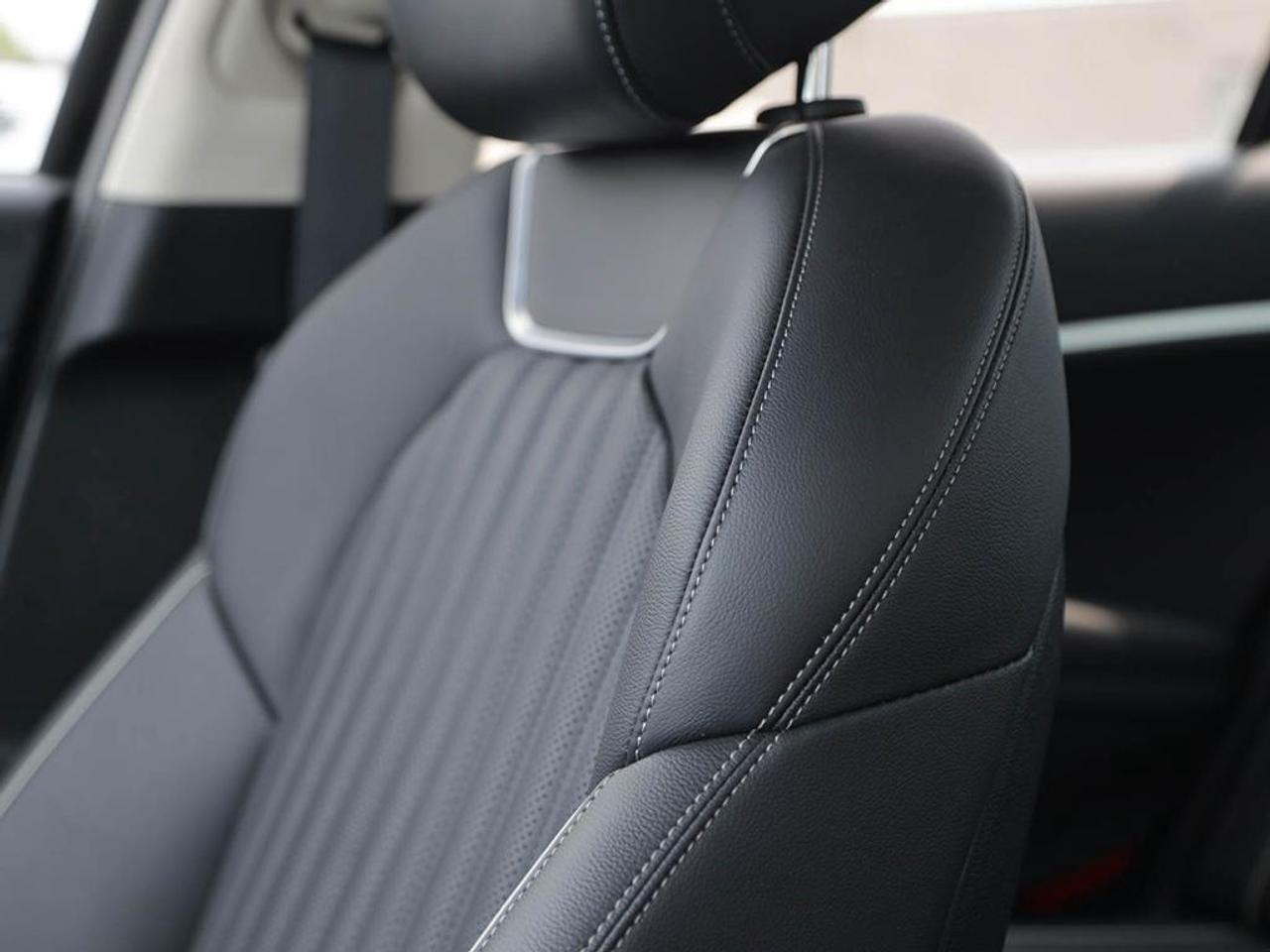 2025 Genesis G70 2.5T Advanced 4dr All-Wheel Drive Photo