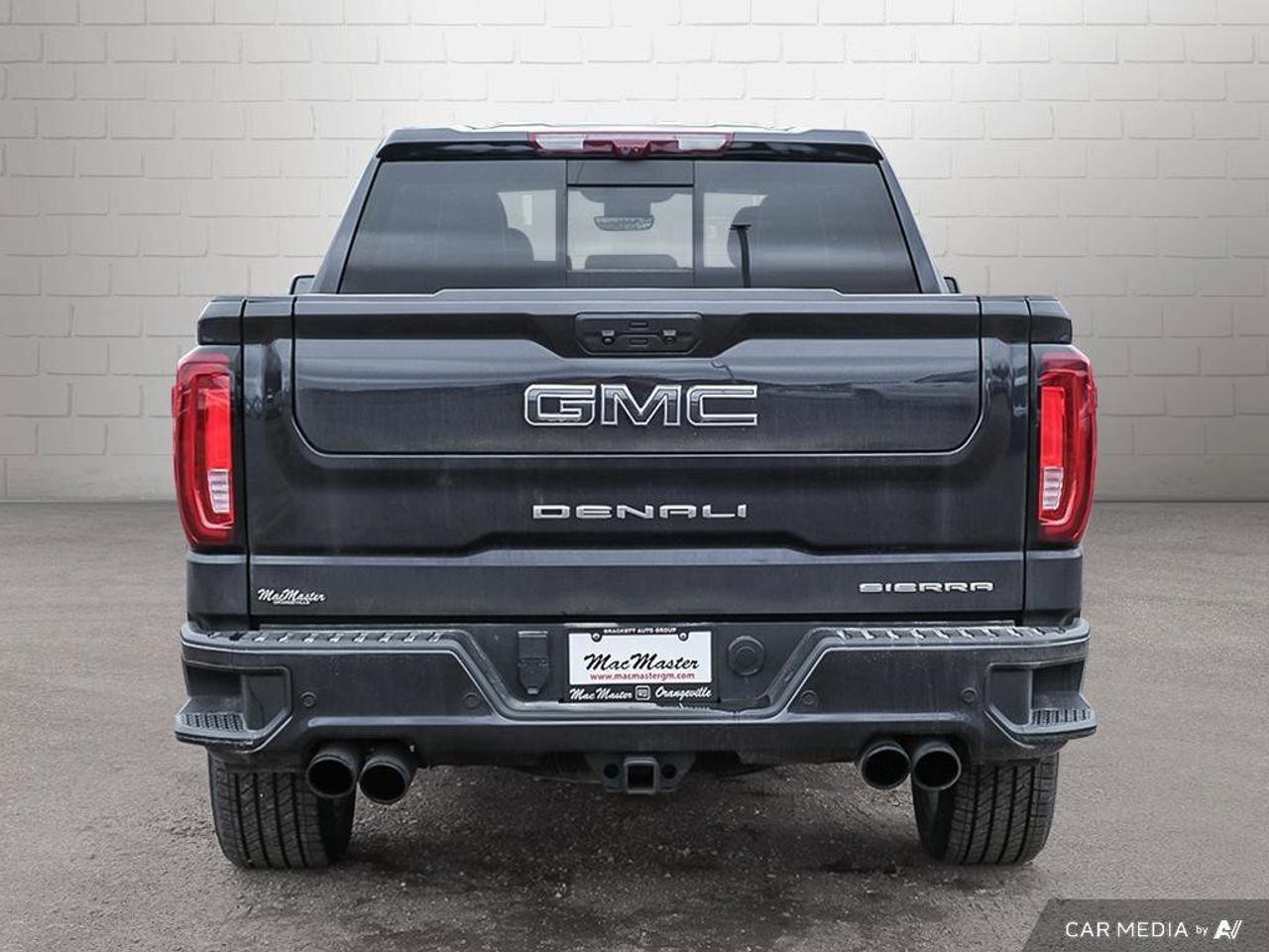 2023 GMC Sierra 1500 4WD Crew Cab 147  Denali Ultimate Photo