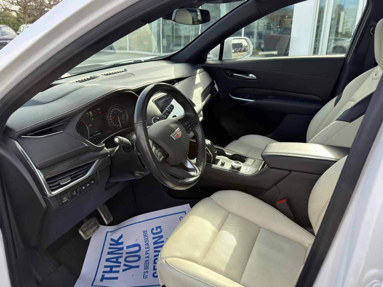 2019 Cadillac XT4 AWD 4dr Sport Photo4