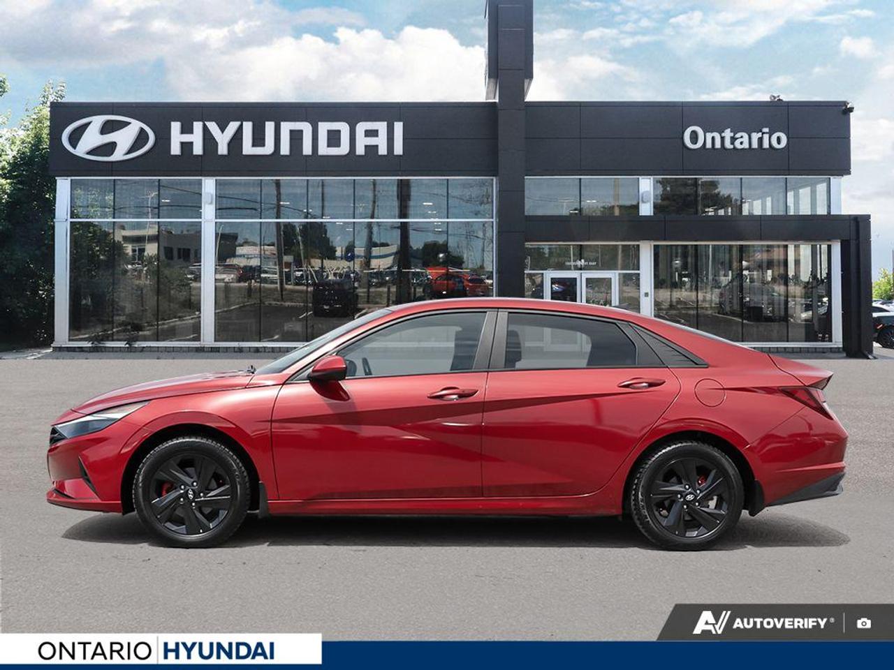 2022 Hyundai Elantra Preferred w/Sun & Tech Pkg 4dr Sedan Photo2