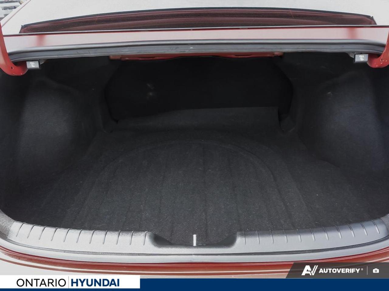 2022 Hyundai Elantra Preferred w/Sun & Tech Pkg 4dr Sedan Photo