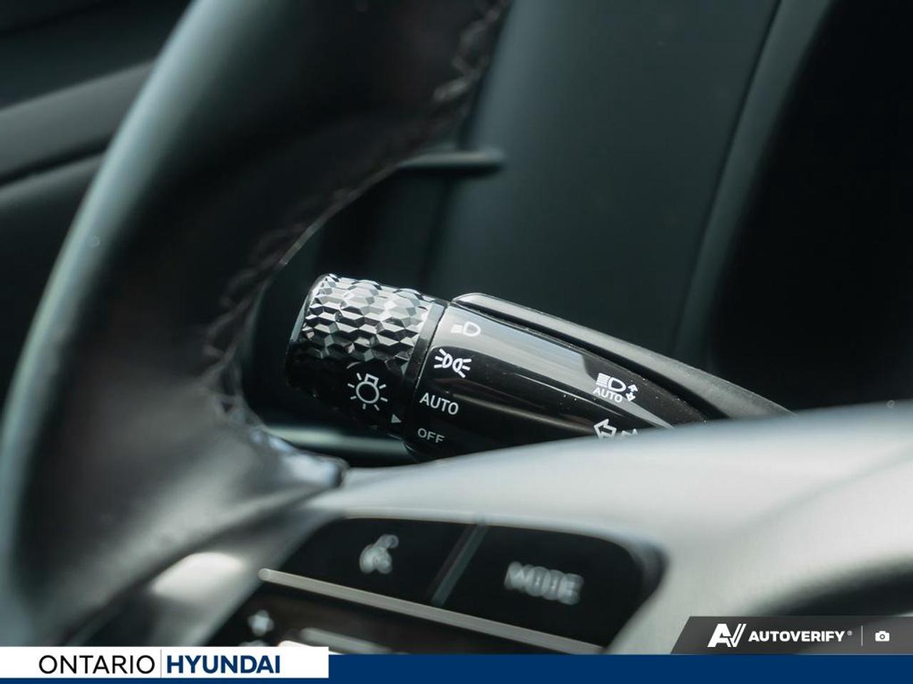 2022 Hyundai Elantra Preferred w/Sun & Tech Pkg 4dr Sedan Photo