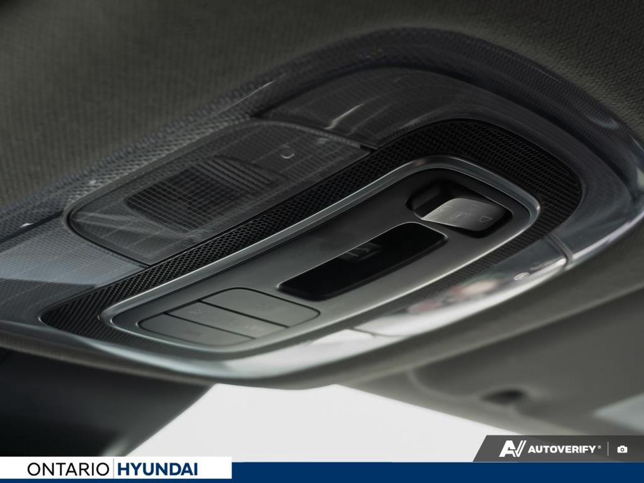 2022 Hyundai Elantra Preferred w/Sun & Tech Pkg 4dr Sedan Photo