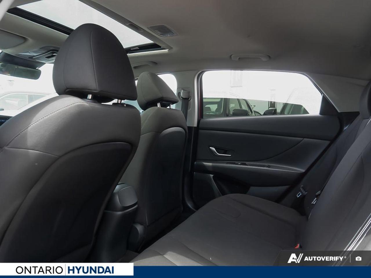 2022 Hyundai Elantra Preferred w/Sun & Tech Pkg 4dr Sedan Photo