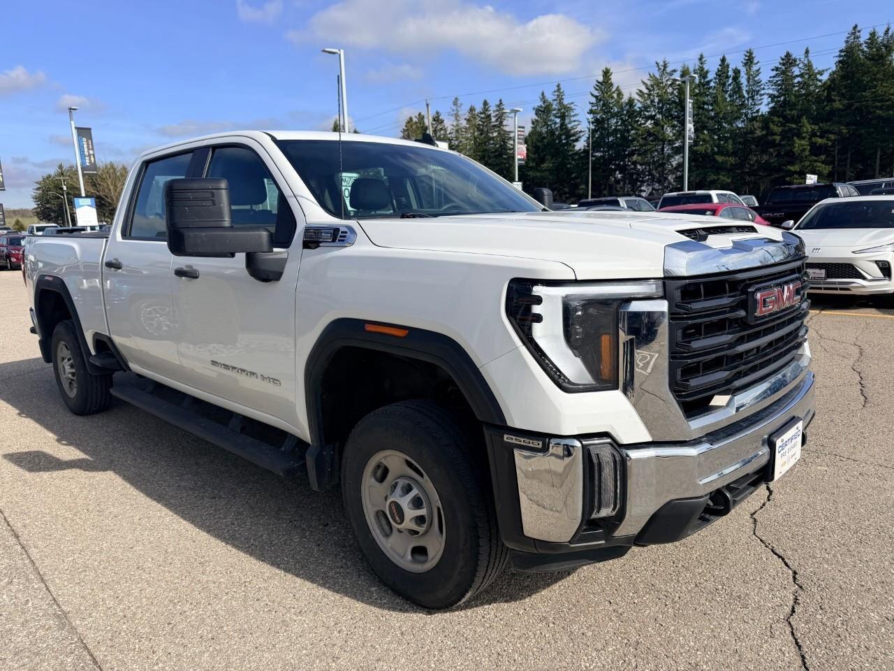 2024 GMC SIERRA 2500HD ProPRO, 6.6L V8, 4X4, STEELS, CLOTH, 1-OWNER. CERT Photo