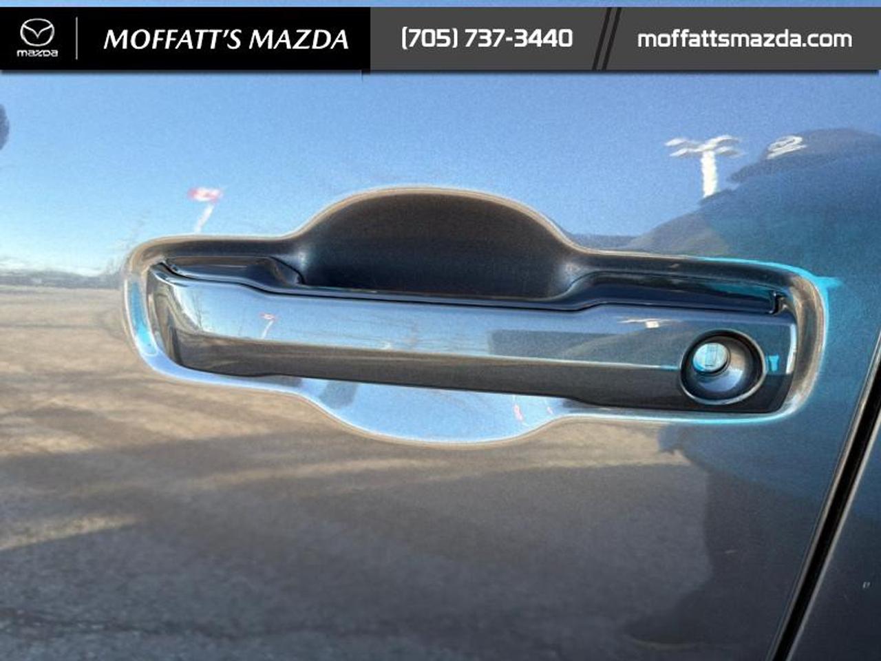 2023 Toyota Tundra SR5 Photo