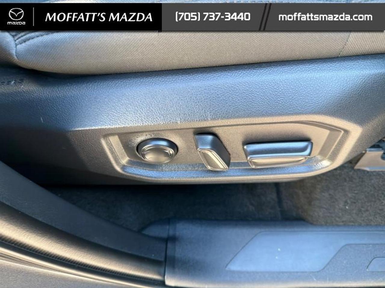 2023 Toyota Tundra SR5 Photo