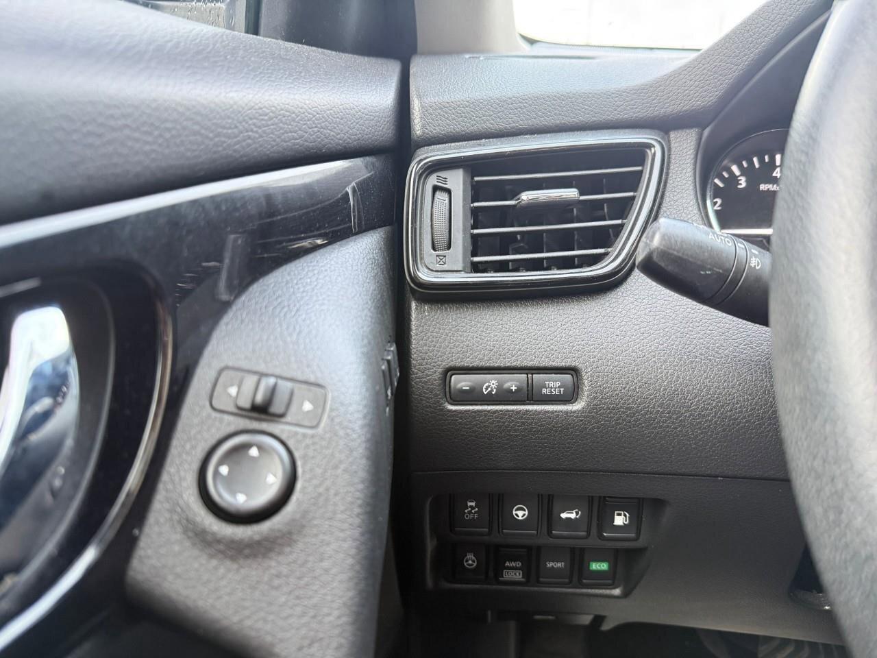 2020 Nissan Rogue  Photo