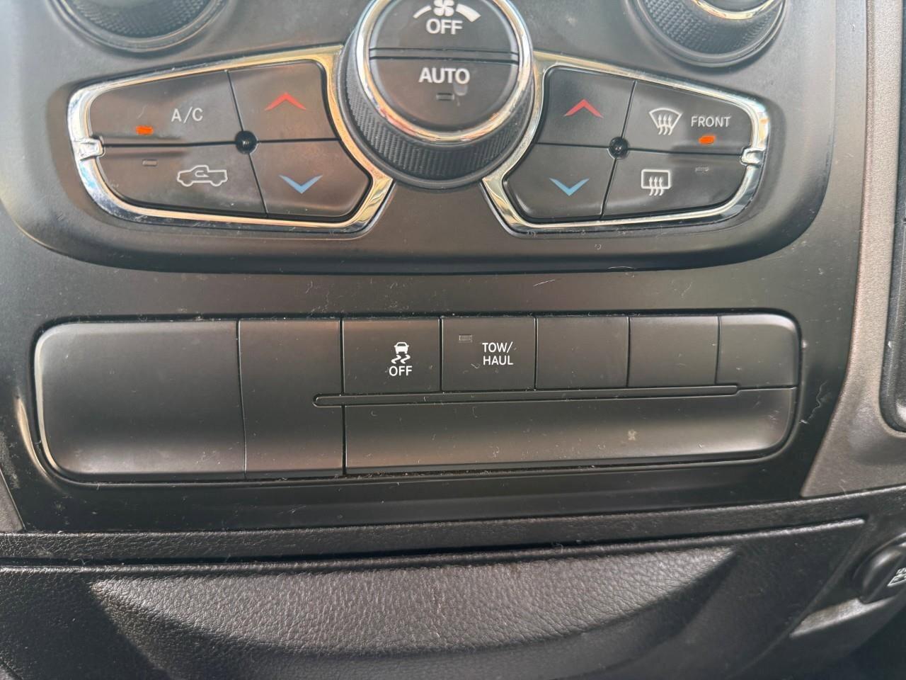 2019 RAM 1500 Classic Express 4x4 Crew Cab 5'7  Box Photo