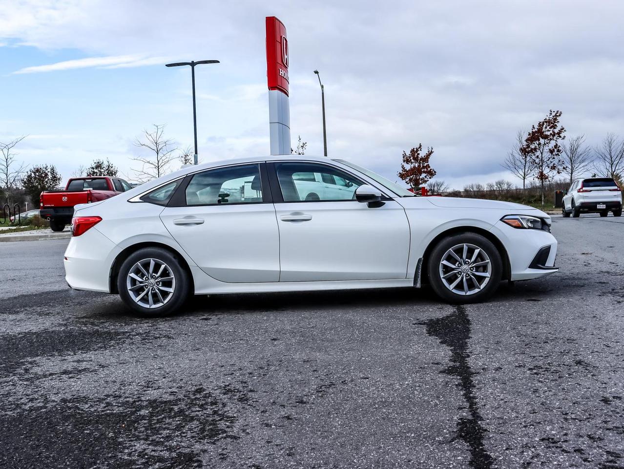 2022 Honda Civic EX 4dr Sedan Photo2