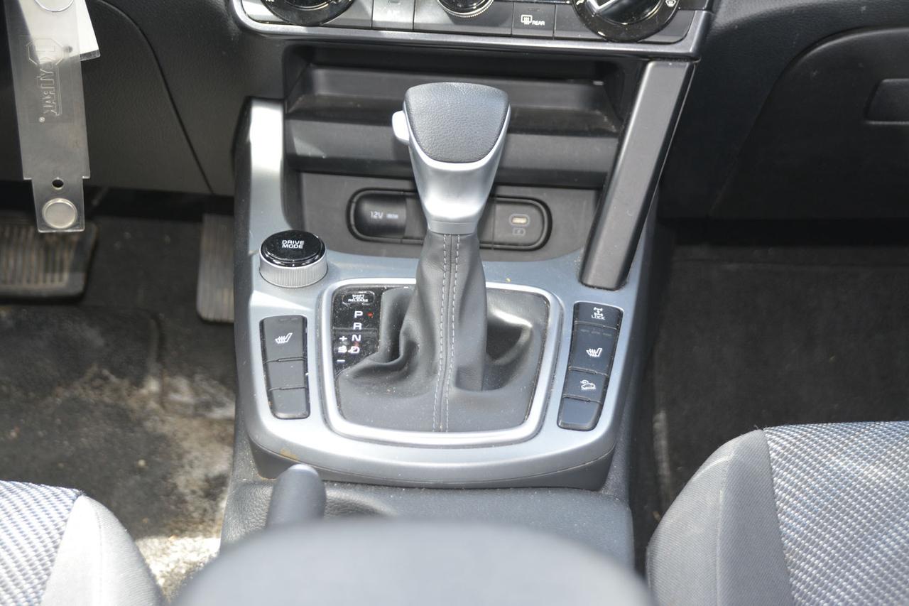 2024 Kia Seltos LX AWD   APPLE CARPLAY   BACK UP CAMERA Photo