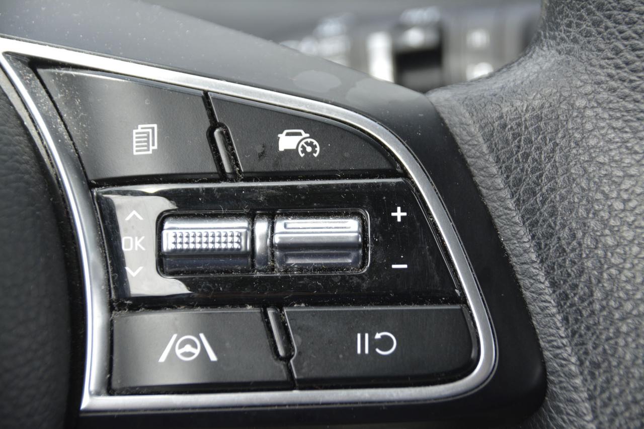 2024 Kia Seltos LX AWD   APPLE CARPLAY   BACK UP CAMERA Photo