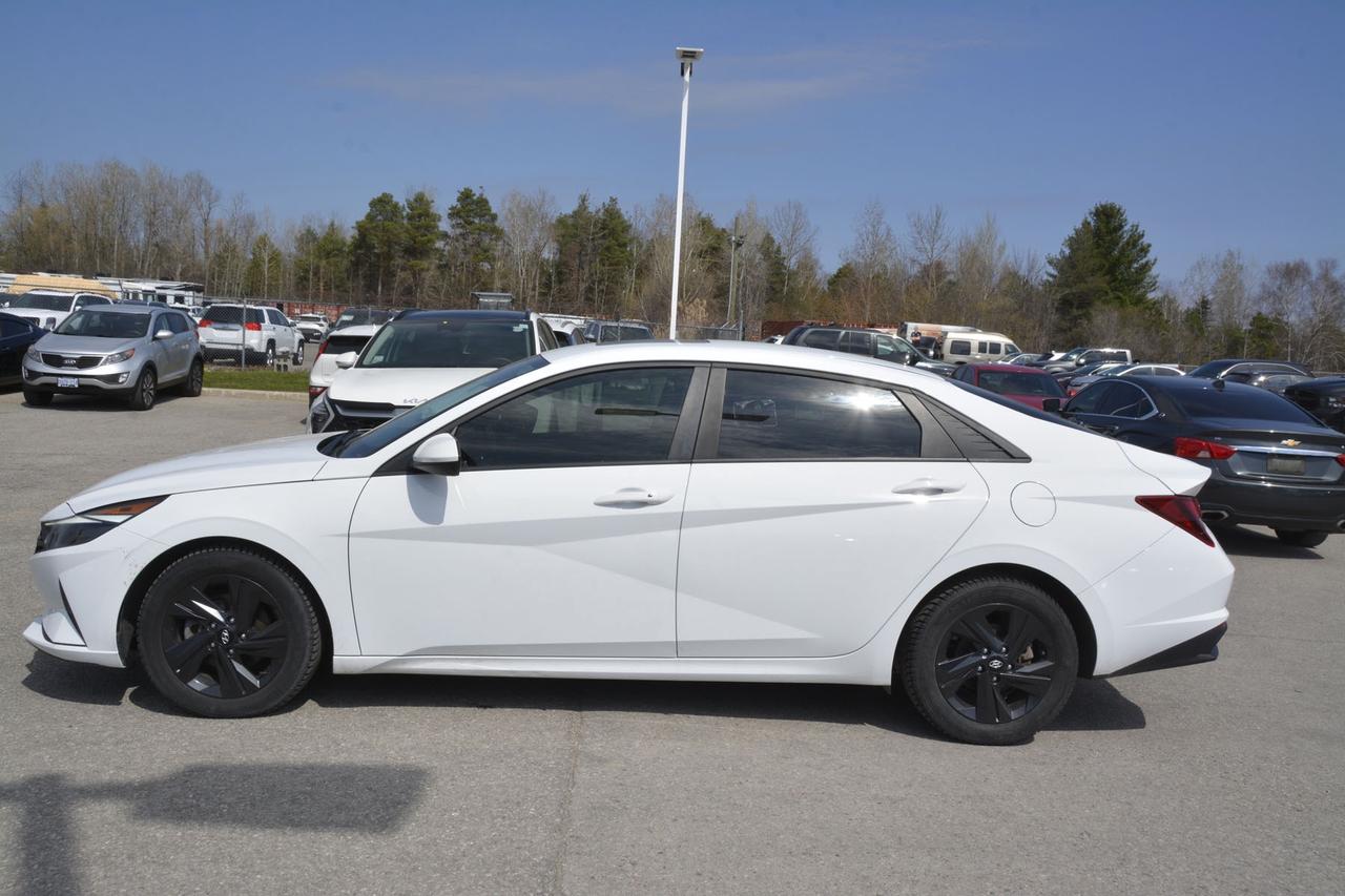 2022 Hyundai Elantra Preferred w-Sun & Tech Package Photo