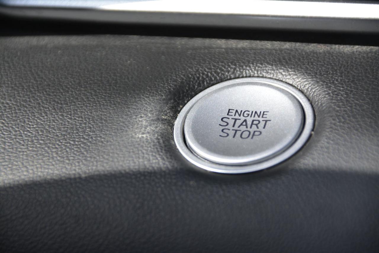 2022 Hyundai Elantra Preferred w-Sun & Tech Package Photo