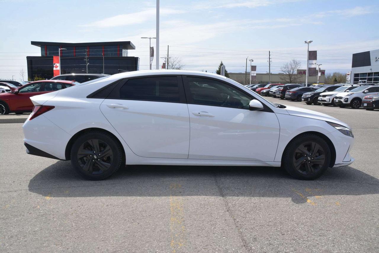 2022 Hyundai Elantra Preferred Photo
