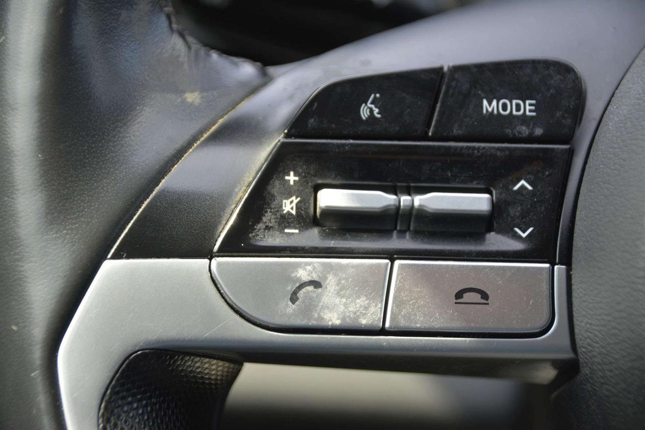 2022 Hyundai Elantra Preferred Photo