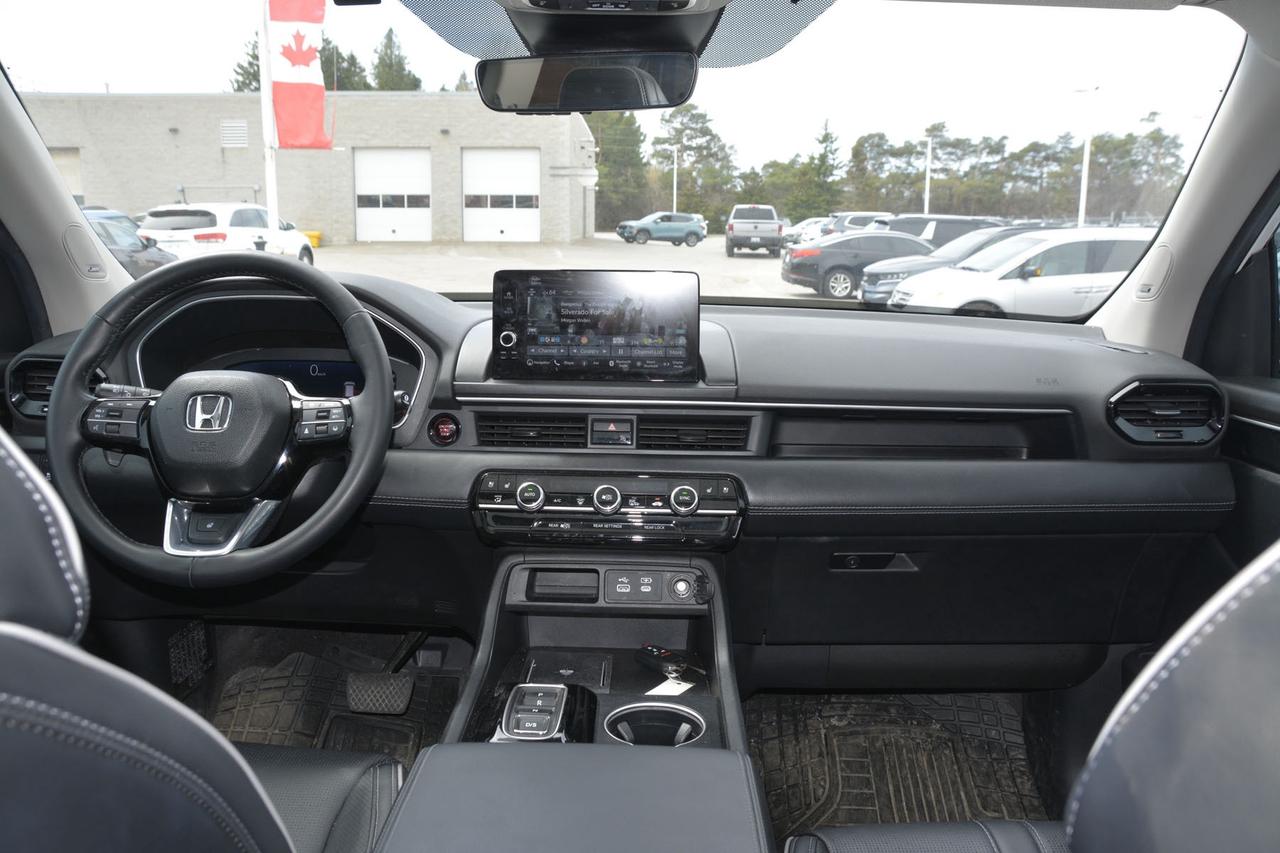 2025 Honda Pilot Touring AWD Photo