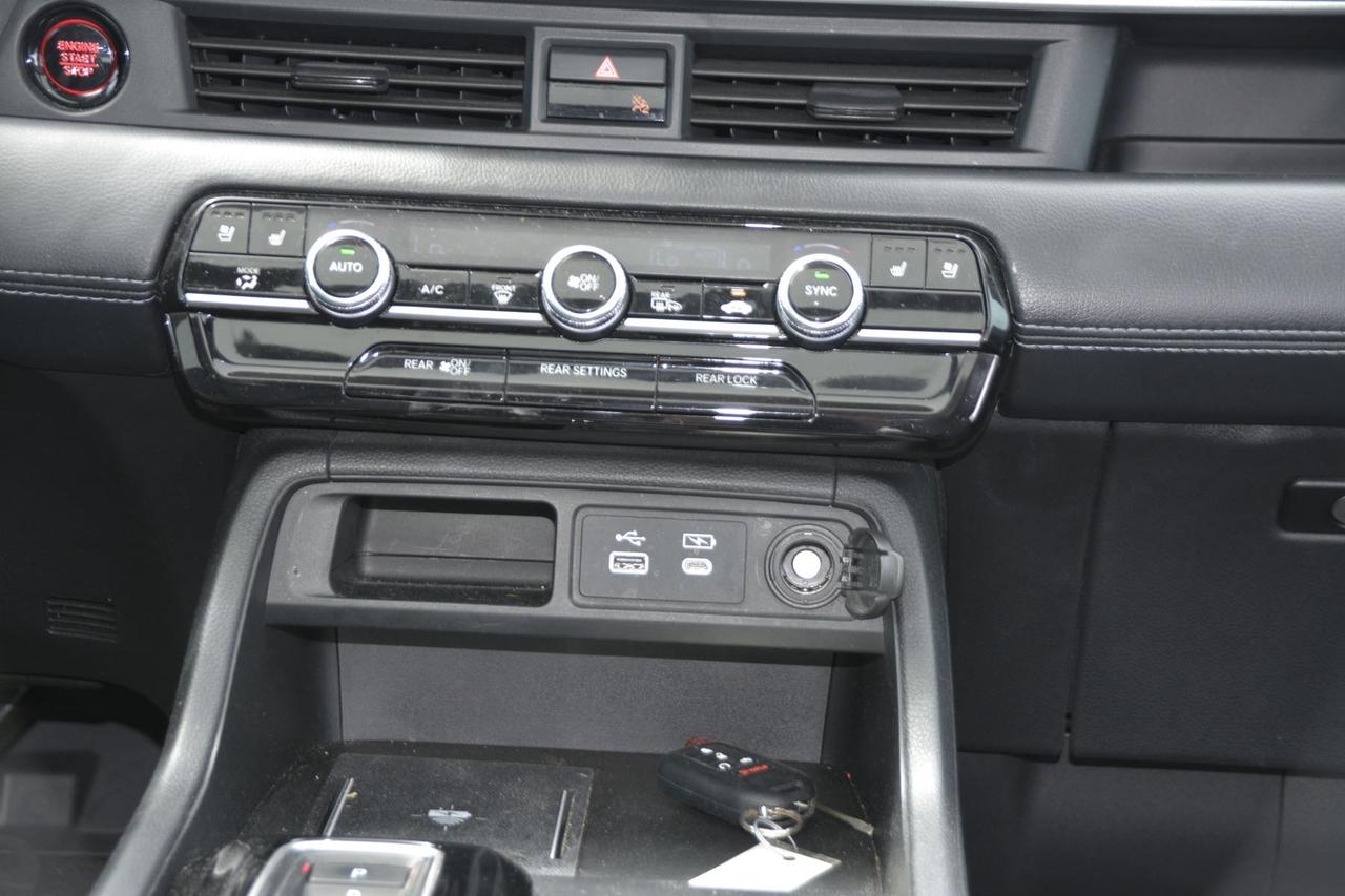 2025 Honda Pilot Touring AWD Photo