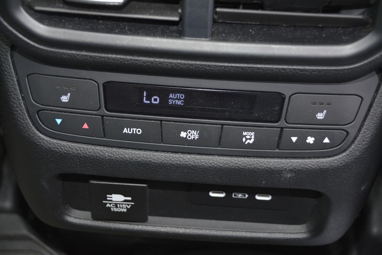 2025 Honda Pilot Touring AWD Photo