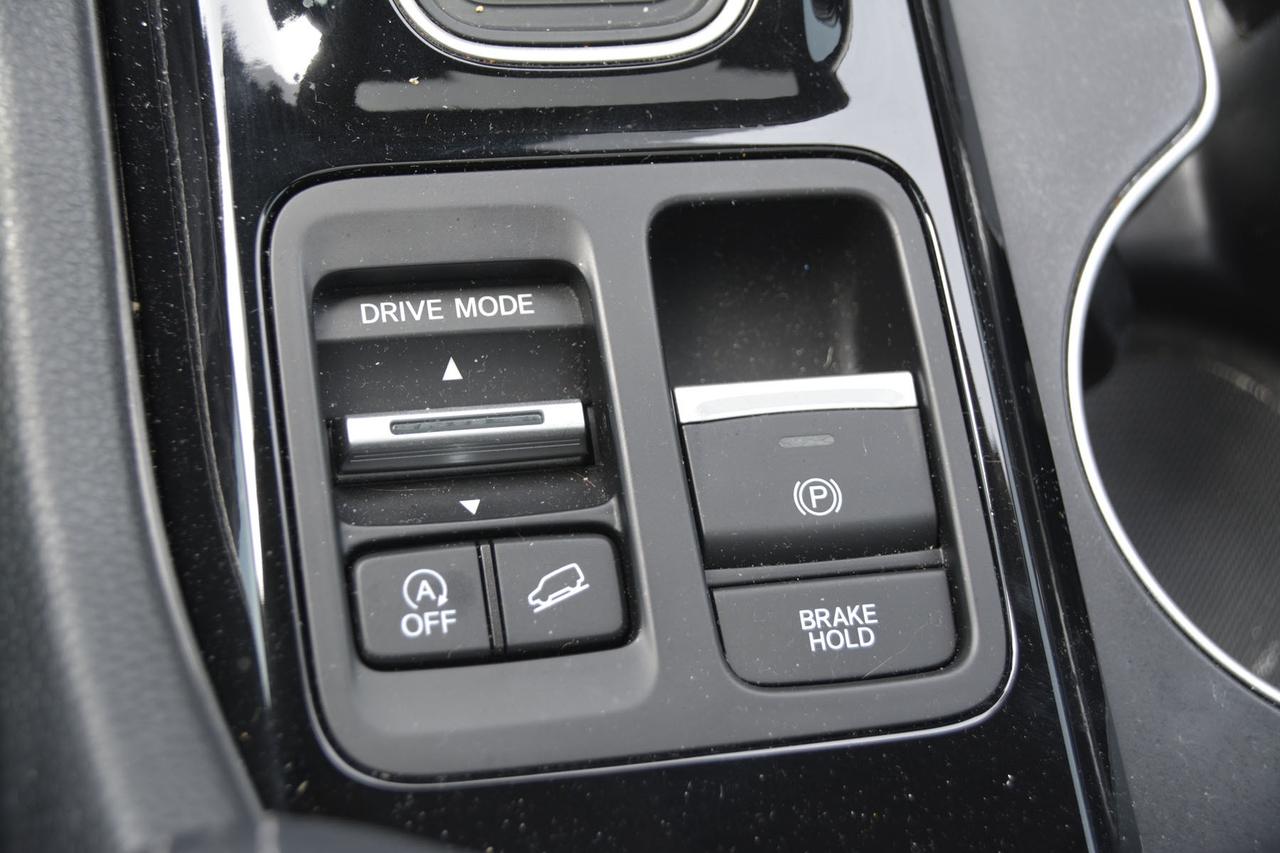 2025 Honda Pilot Touring AWD Photo