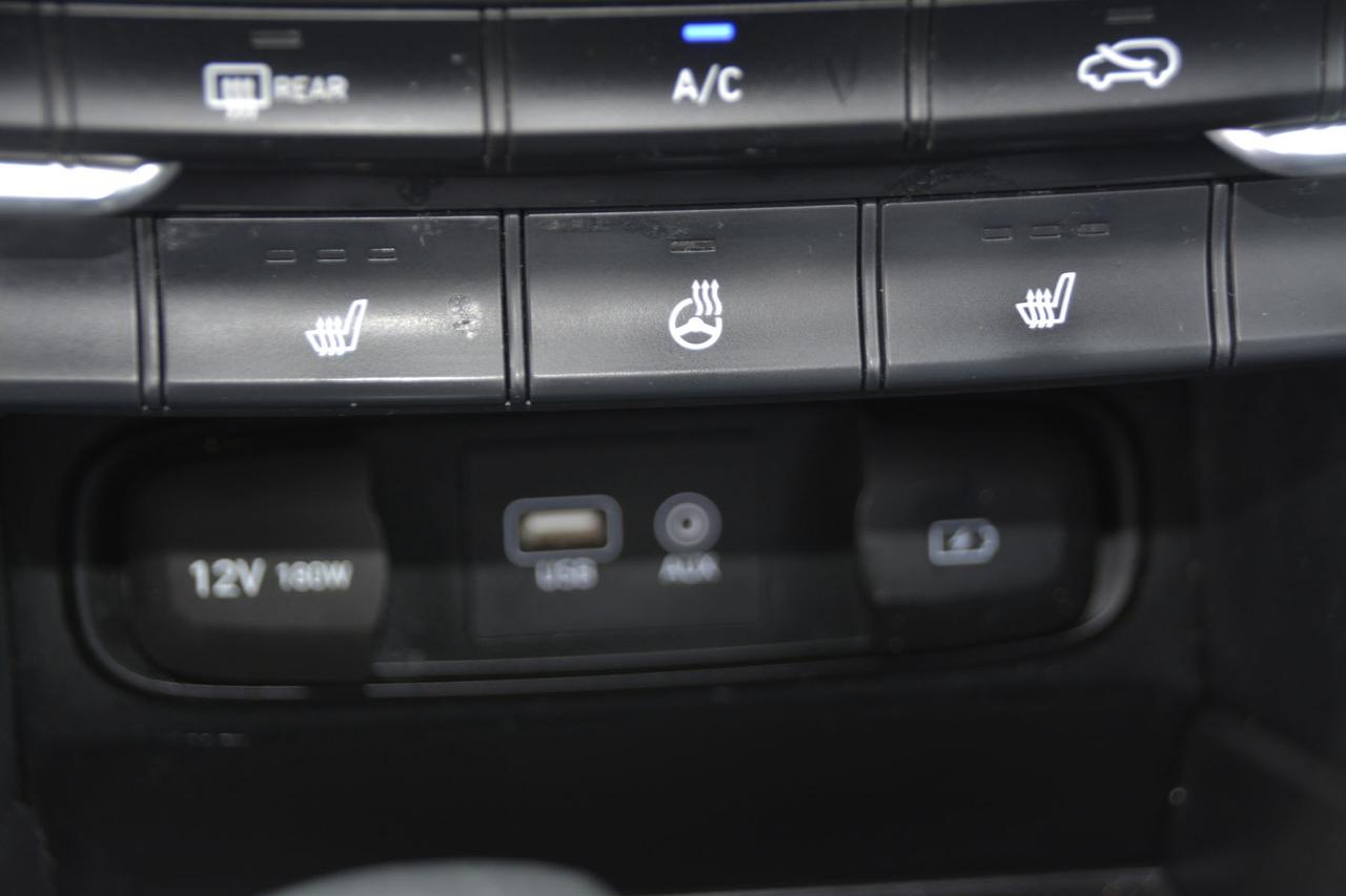 2020 Hyundai Santa Fe 2.4L Essential FWD Photo