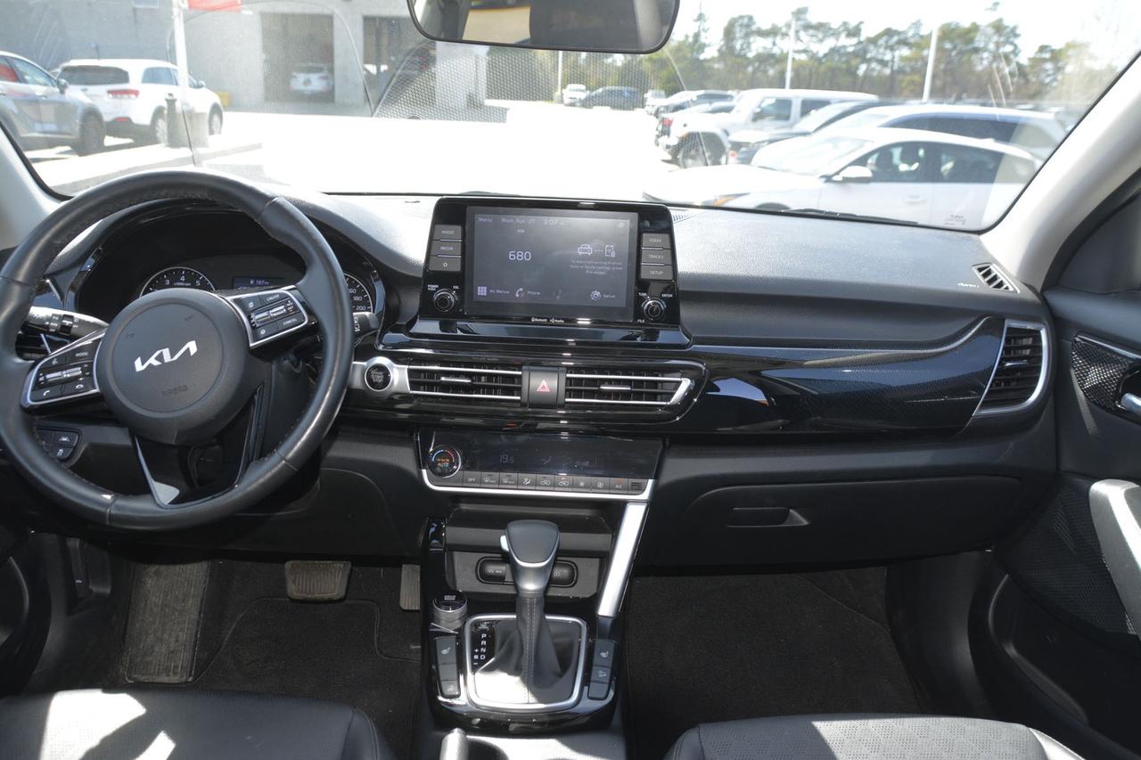 2023 Kia Seltos EX FWD Photo4