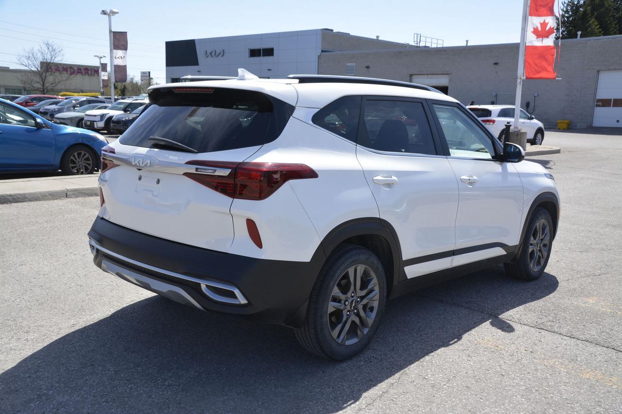 2023 Kia Seltos EX FWD Photo