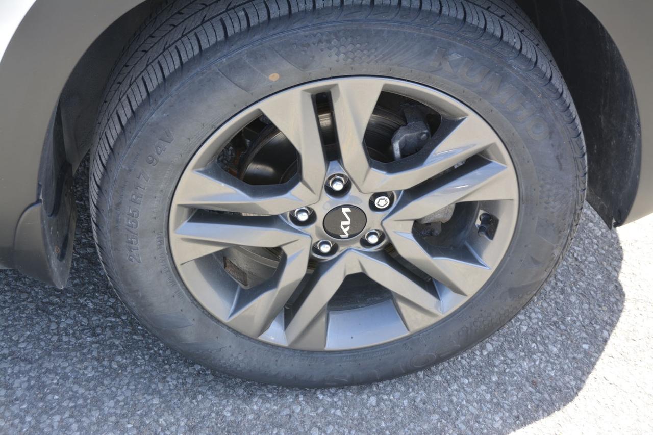 2023 Kia Seltos EX FWD Photo