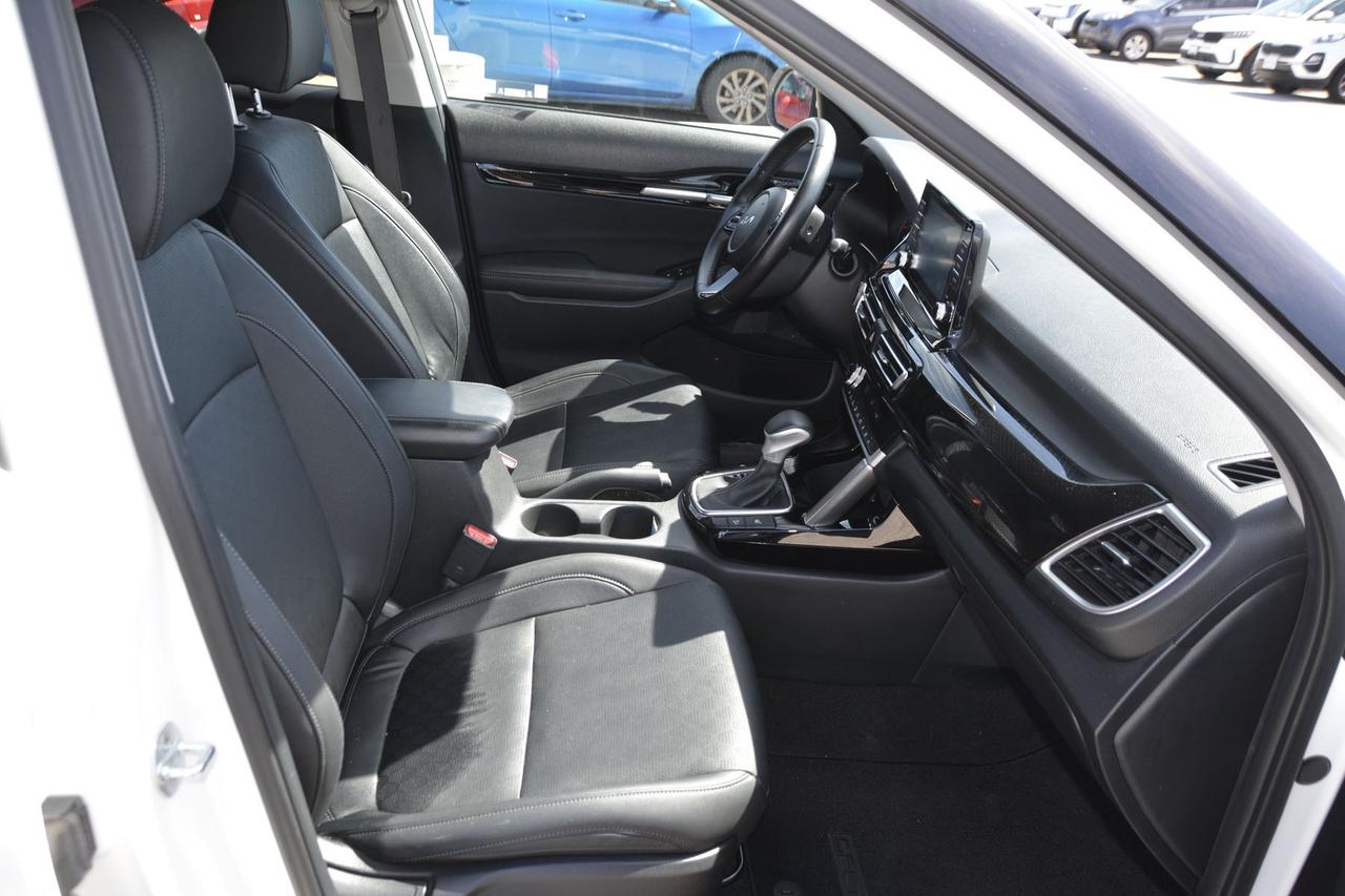 2023 Kia Seltos EX FWD Photo