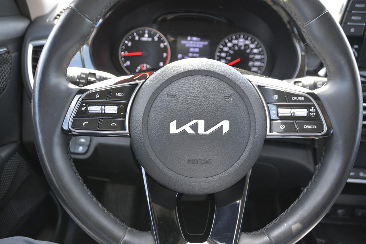 2023 Kia Seltos EX FWD Photo