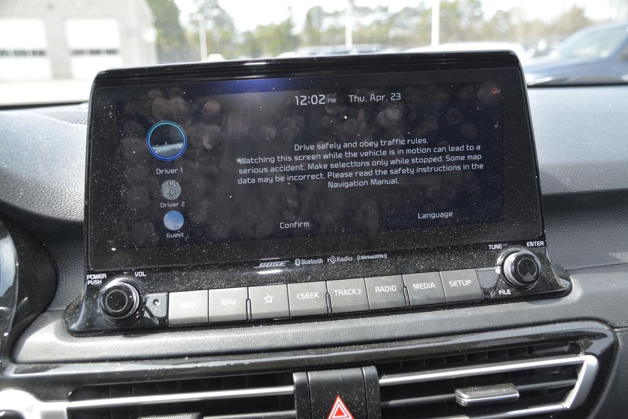 2022 Kia Seltos SX Turbo AWD w-Burgundy Interior Photo