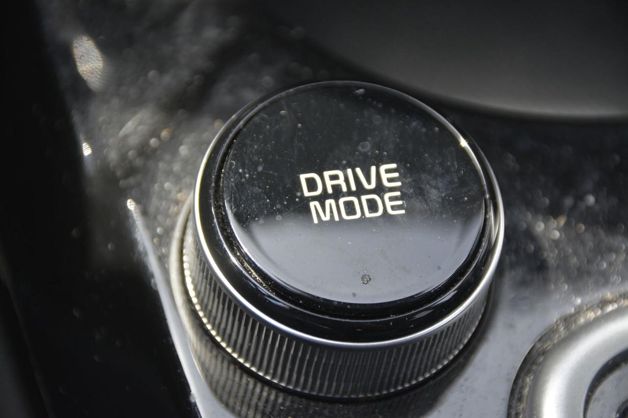 2022 Kia Seltos SX Turbo AWD w-Burgundy Interior Photo