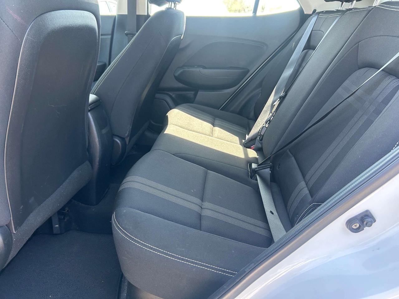 2021 Hyundai Venue PREFERRED, CLEAN CARFAX, HEATED SEATS, BACK UP CAM Photo