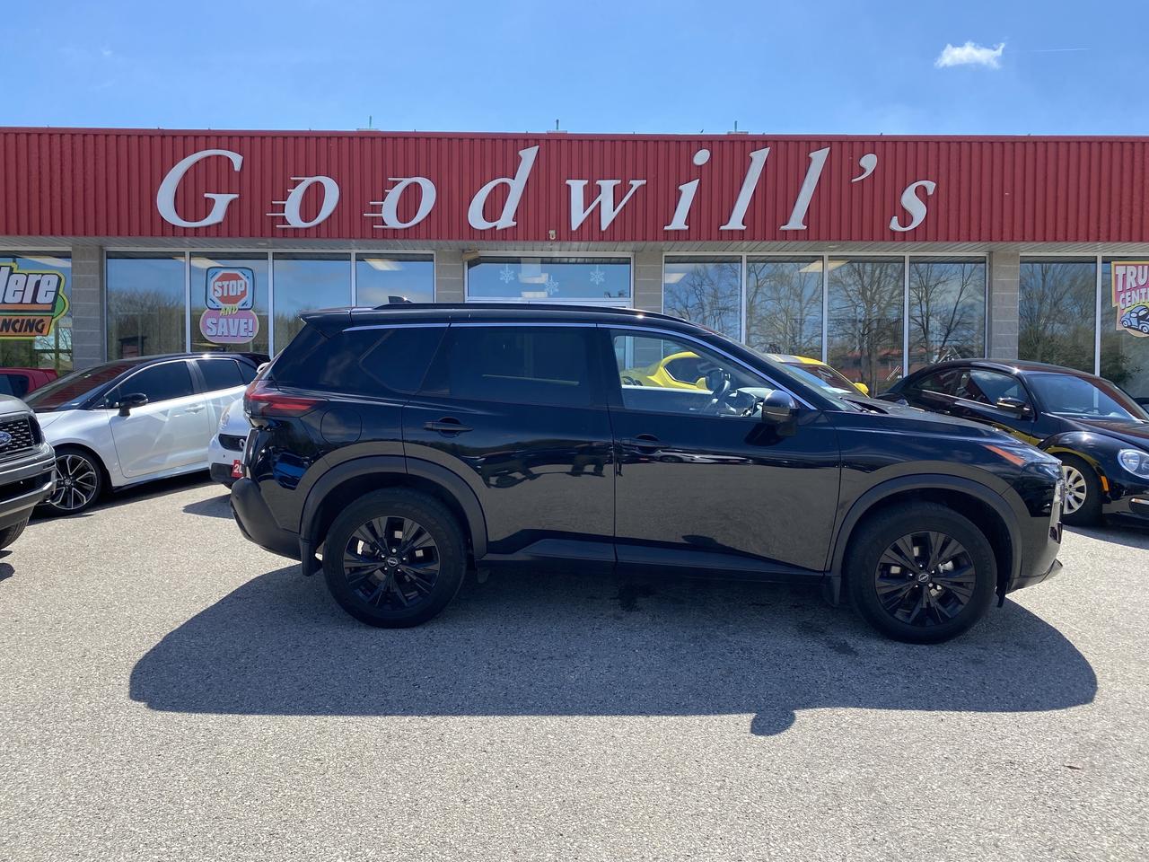 2023 Nissan Rogue SV MIDNIGHT EDITION, AWD, SUNROOF, REMOTE START! Photo0